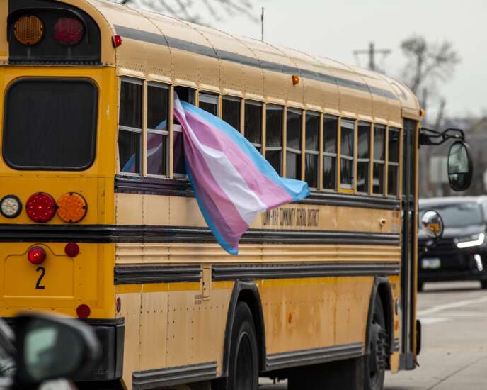 Linn-Mar transgender policies called ‘safest’ for students