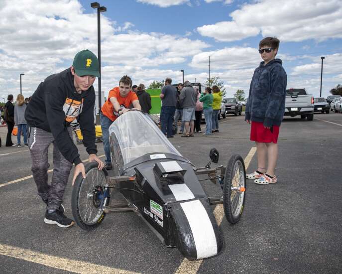 Farther and faster: Prairie team takes on lithium electric car