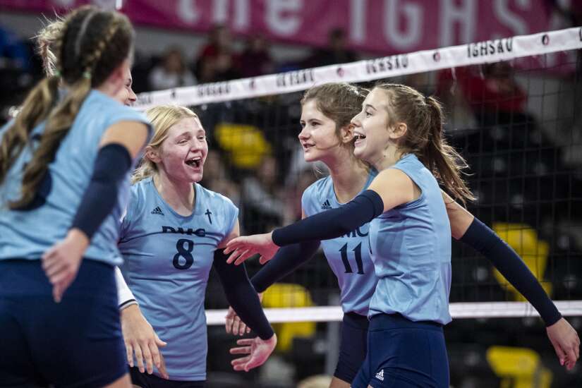 Photos: Des Moines Christian vs. Union in Class 3A state volleyball quarterfinals