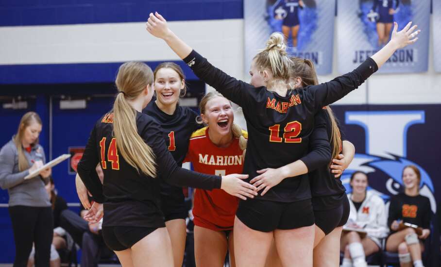 Short-handed and short-staffed, Marion adjusts, reaches championship match at Westside Invitational 