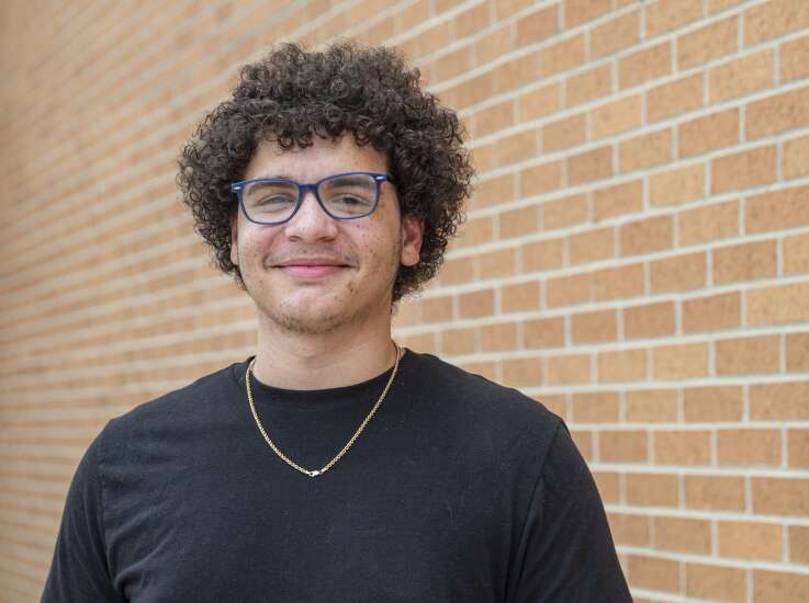 Tate High’s Princeton McKinney finishes school early
