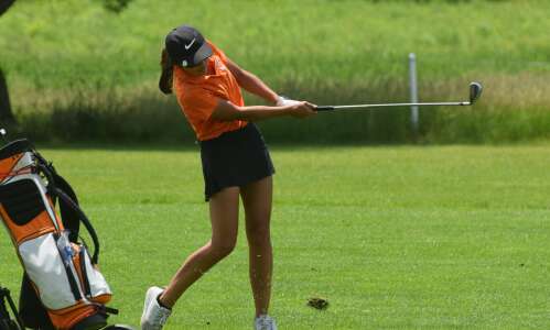 Girls’ golf teams, Paton aim for glory