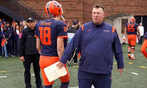 Illinois prepared to play without Bret Bielema