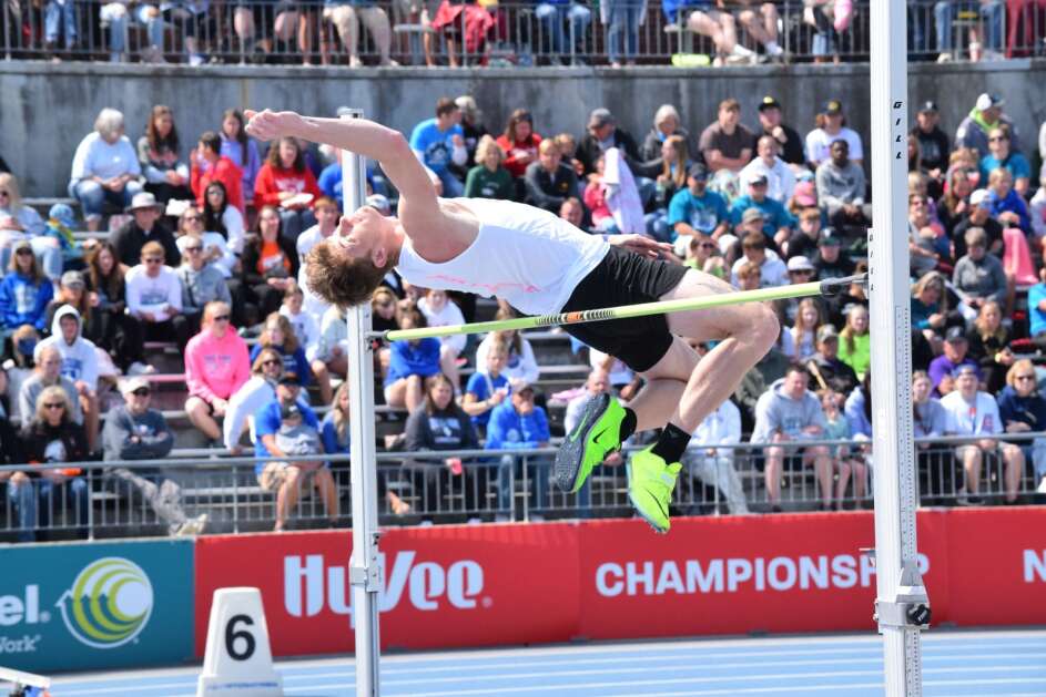 New London’s Kade Benjamin takes an attempt at 6’9 at the Iowa High School Track and Field Championship at Drake Stadium on Friday, May 19, 2023. Benjamin cleared 6’7 for the Class 1A state title.  (Hunter Moeller/The Union)