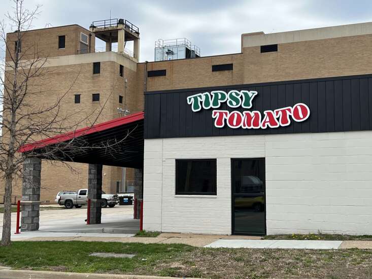 Tipsy Tomato opening in Cedar Rapids