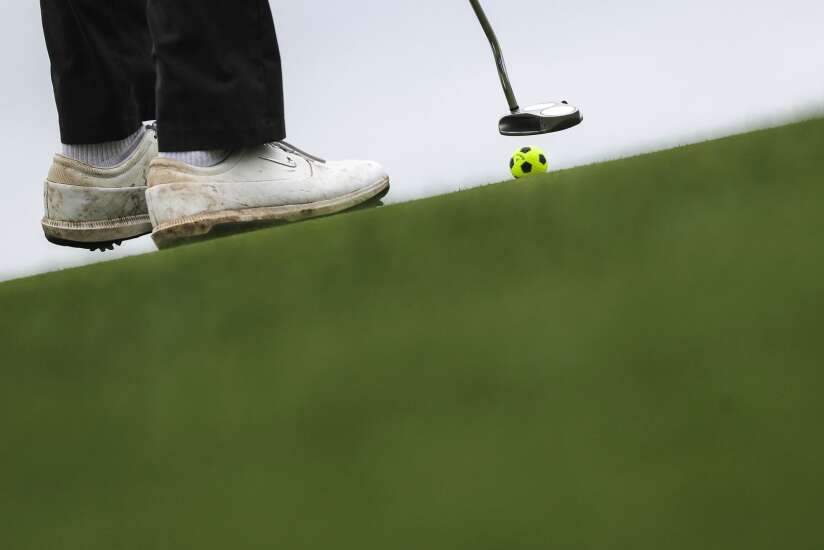 Photos: Marion boys’ golf triangular vs. Maquoketa, Williamsburg 