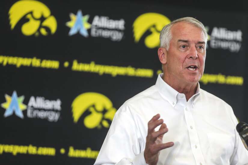 Big Ten not seeking new members, Iowa AD Gary Barta says