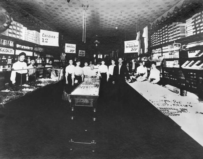 Time Machine: Cedar Rapids had largest Woolworth s in Iowa before its Time Machine: Cedar Rapids had largest Woolworth s in Iowa before its