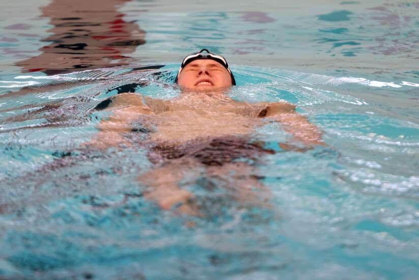 Linn-Mar dominates district swim meet at home, winning 8 of 11 events