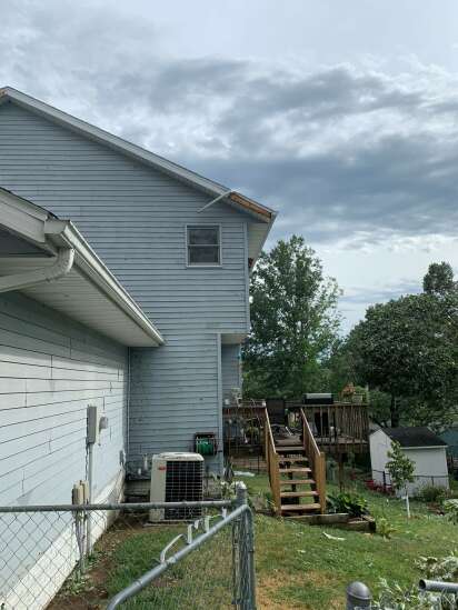 Cedar Rapids homeowner faces lawsuit, even though she paid contractor for derecho repairs