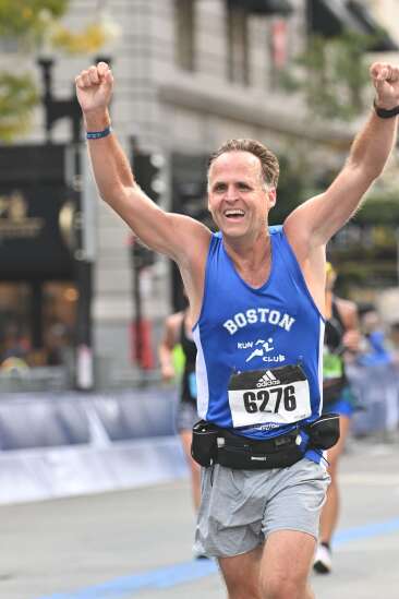 Robins man completes Boston Marathon following stage 4 cancer diagnosis