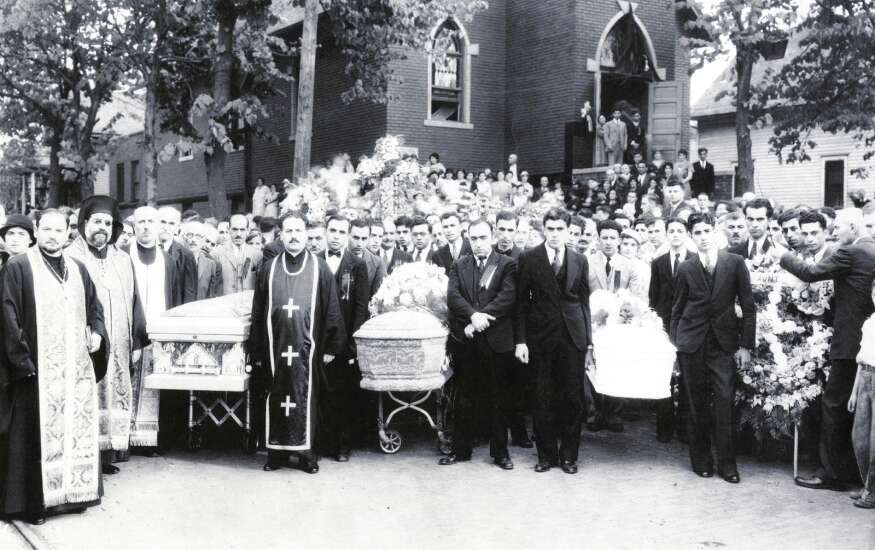 Piece of History: 1,500 attend Kacere funeral in Cedar Rapids in 1933