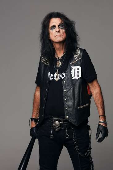 ‘Full-on Alice Cooper show’ coming to Davenport