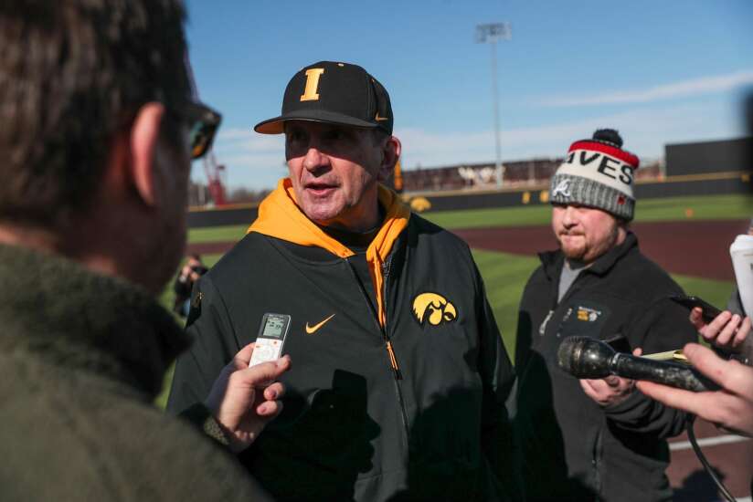 Iowa baseball can’t hang on against Maryland despite early highlights in Big Ten opener