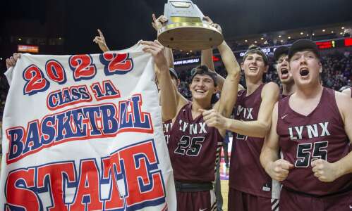 Photos: North Linn beats Grand View Christian for state championship