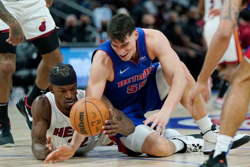 Report: Former Hawkeye Luka Garza getting cut by Detroit Pistons