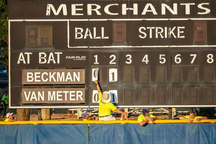 Photos: Dyersville Beckman vs. Van Meter in Class 2A state baseball semifinals