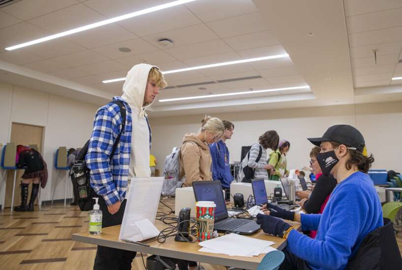 Photos: Students vote at the University of Iowa