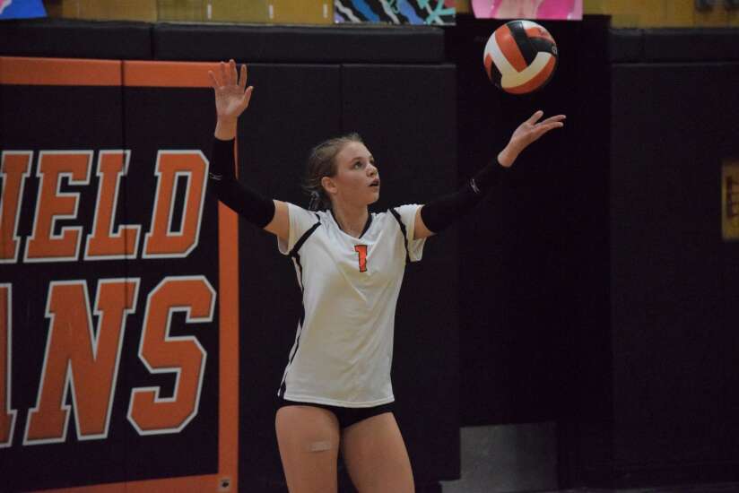Fairfield volleyball sweeps Keokuk 