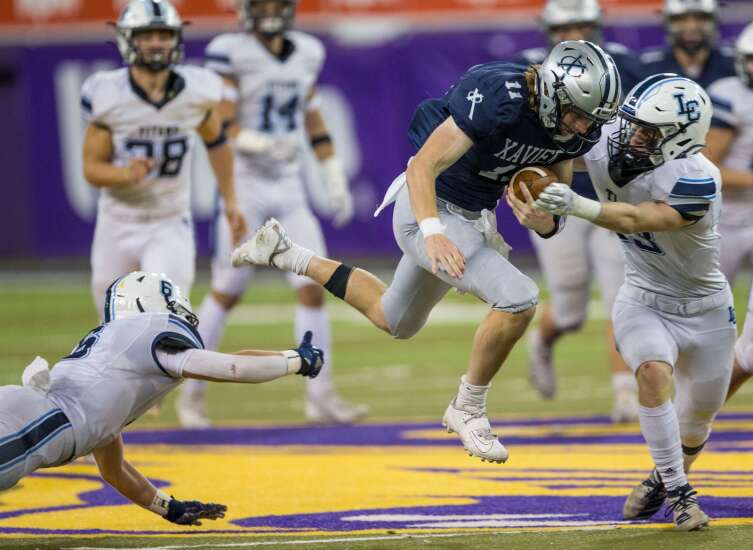 Cedar Rapids Xavier falls to Lewis Central in 3OT Class 4A state football championship