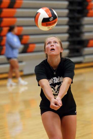 What makes West Delaware volleyball special? From Day 1, Hawks bring the speed