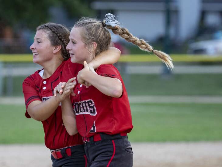 5th-inning rally sends Central City past Kee in regional softball quarterfinals