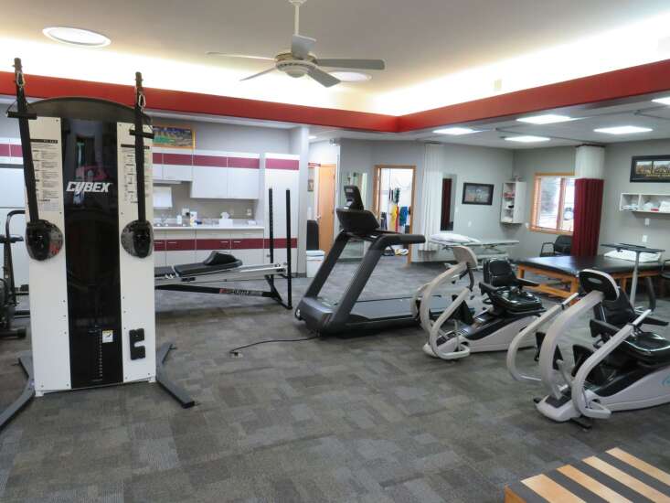 JET physical therapy buys new building