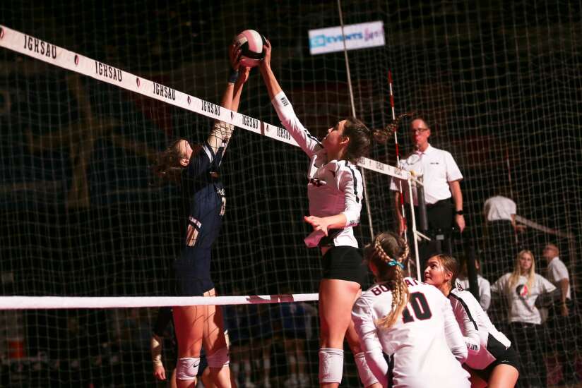 Photos: Western Dubuque vs. Sioux City Heelan in Iowa high school state volleyball tournament