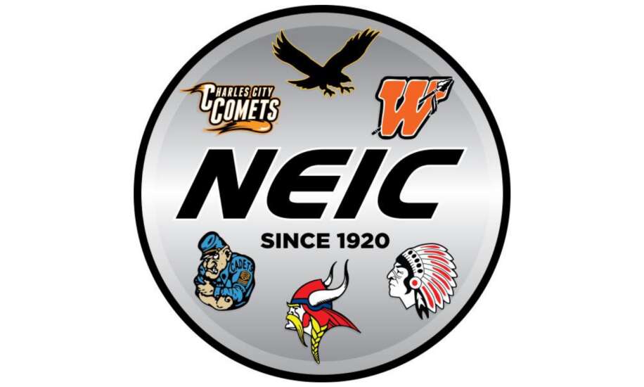 Northeast Iowa Conference extends 5 invitations