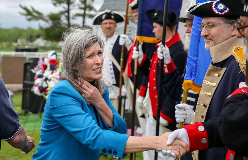 Photos: Honoring a Revolutionary War soldier 