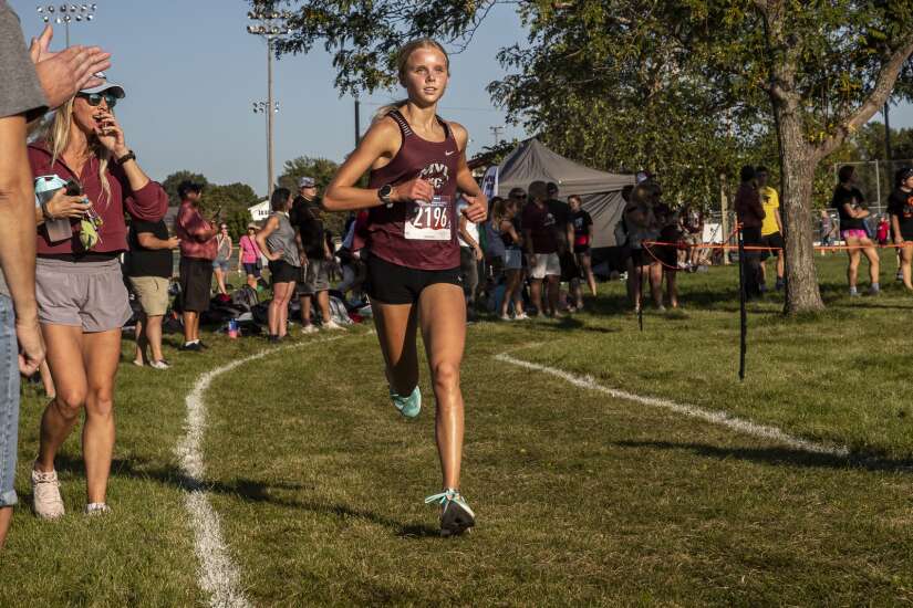 A glance at Wednesday’s 4A and 3A Iowa high school cross country state-qualifying meets