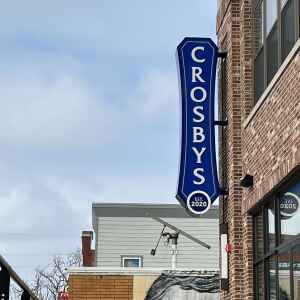 Crosby’s reopens under new management, new menu
