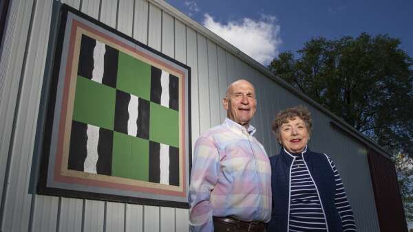 Curious Iowa: Why do some barns have quilt blocks on them?