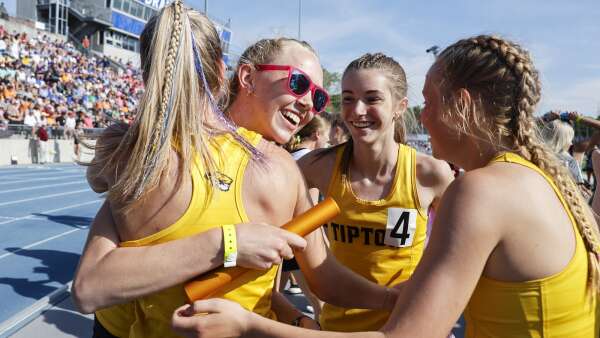 Tipton sets Class 2A state track and field record in distance medley