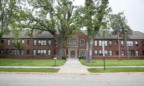 Cedar Rapids schools back to the drawing board on Harrison Elementary plans