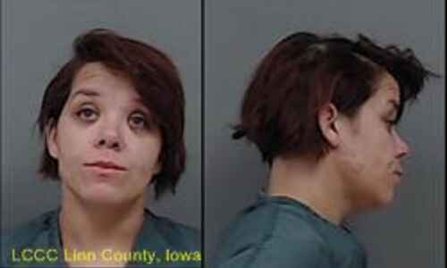 Cedar Rapids woman charged with arson