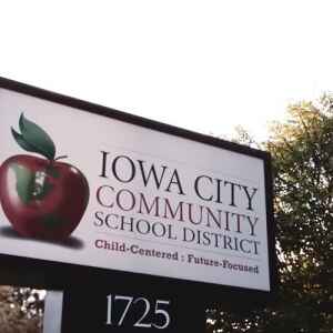 Iowa City school board accepting applications to fill vacancy
