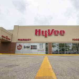 Here’s how C.R. is working to address Hy-Vee’s closure of First Avenue location