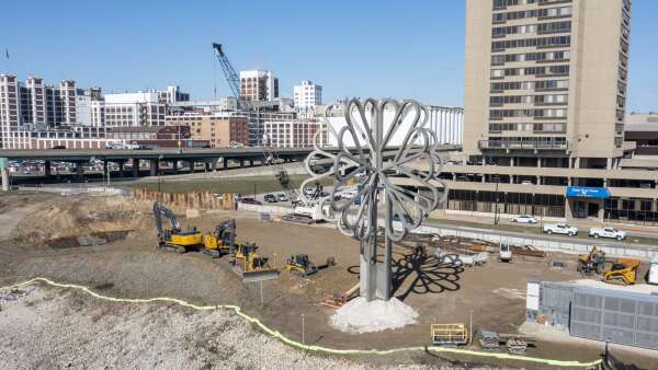 Cedar Rapids’ Tree of Five Seasons monument will move for flood control project