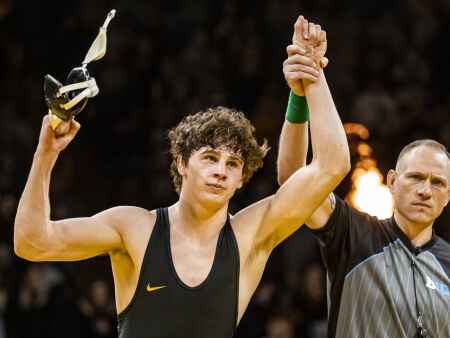 Cobe Siebrecht gets funky in sudden victory to beat top-10 foe