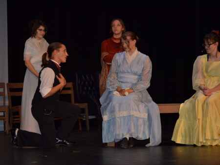 Broadway Players of FHS to perform ‘Sense and Sensibility’