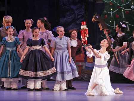 Eastern Iowa theaters decking their halls in holiday style