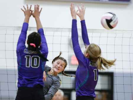 Tipton gains control of River Valley South volleyball race