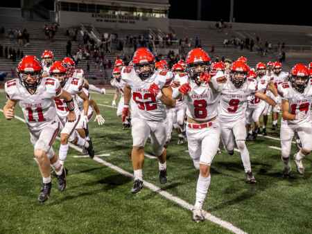 Linn-Mar excited to return home after challenging start to season
