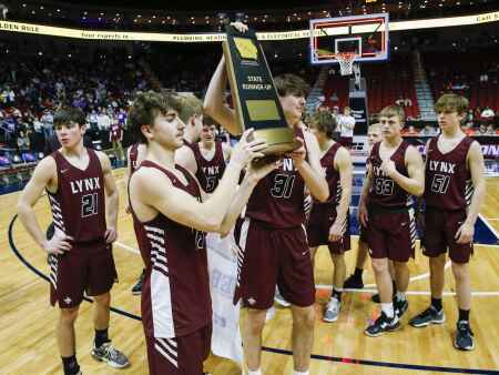 Photos: North Linn falls to Grand View Christian in 1A championship