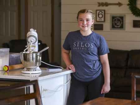 Robins teen ‘bakes’ the world a better place