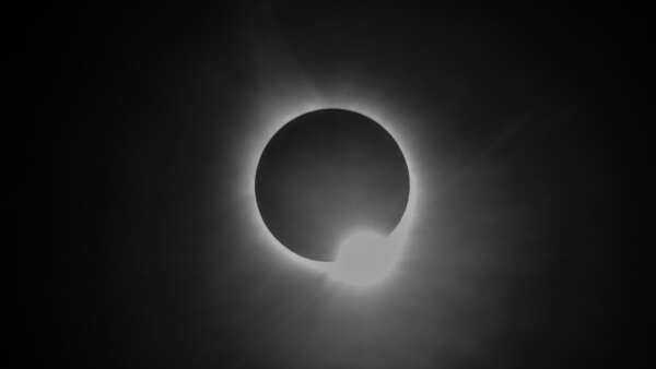 Opinion: Wonder of solar eclipse outshines taxing traffic delays