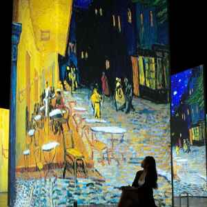 Immersive Vincent van Gogh exhibit comes to Davenport