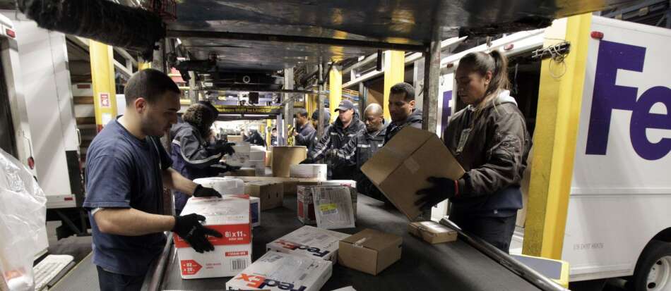 USPS, UPS, FedEx set holiday shipping dates