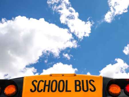 Three students injured in Benton County bus crash